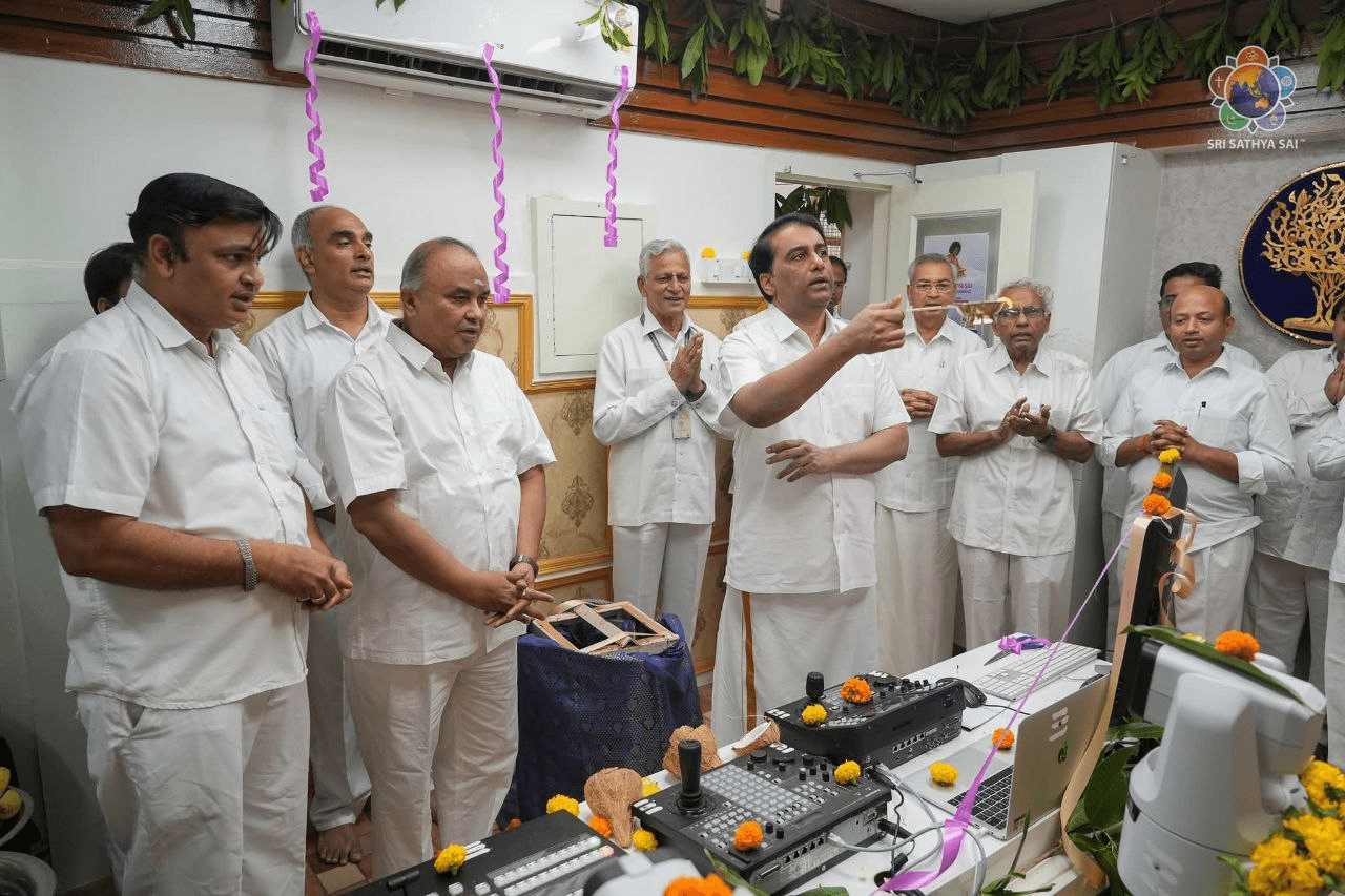 A New Era in Devotional Broadcasting: 4K Streaming from Sai Kulwant Hall | Aug 7, 2025