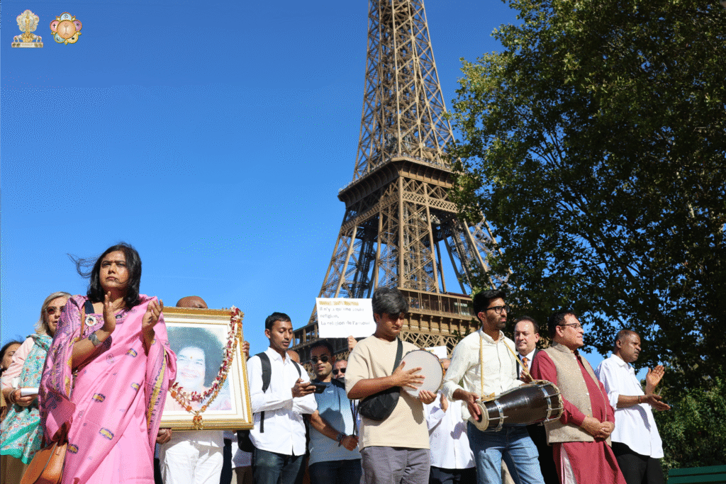 Sep. 6th 2025 | Eiffel Tower Nagasankirtan (Paris, France)