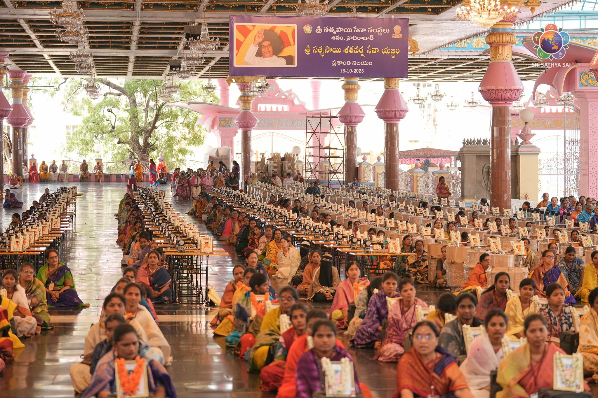 Sri Sathya Sai Sathavarsha Seva Yajnam: A Thousand Lives, A Thousand Lights of Love | Distribution of Livelihood Items to 300 Mahila Beneficiaries | Oct 16, 2025