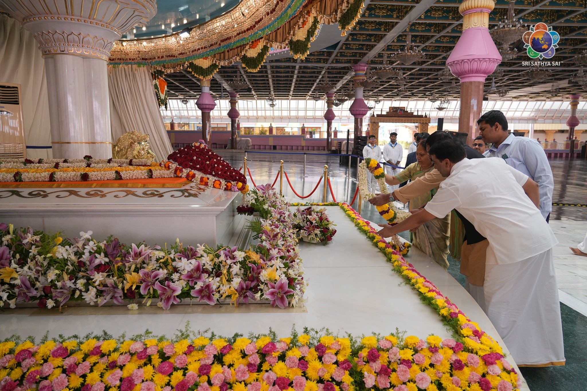 Hon’ble Mr Justice Bhushan Ramkrishna Gavai, Chief Justice of India, Visits Prasanthi Nilayam | Nov 15, 2025
