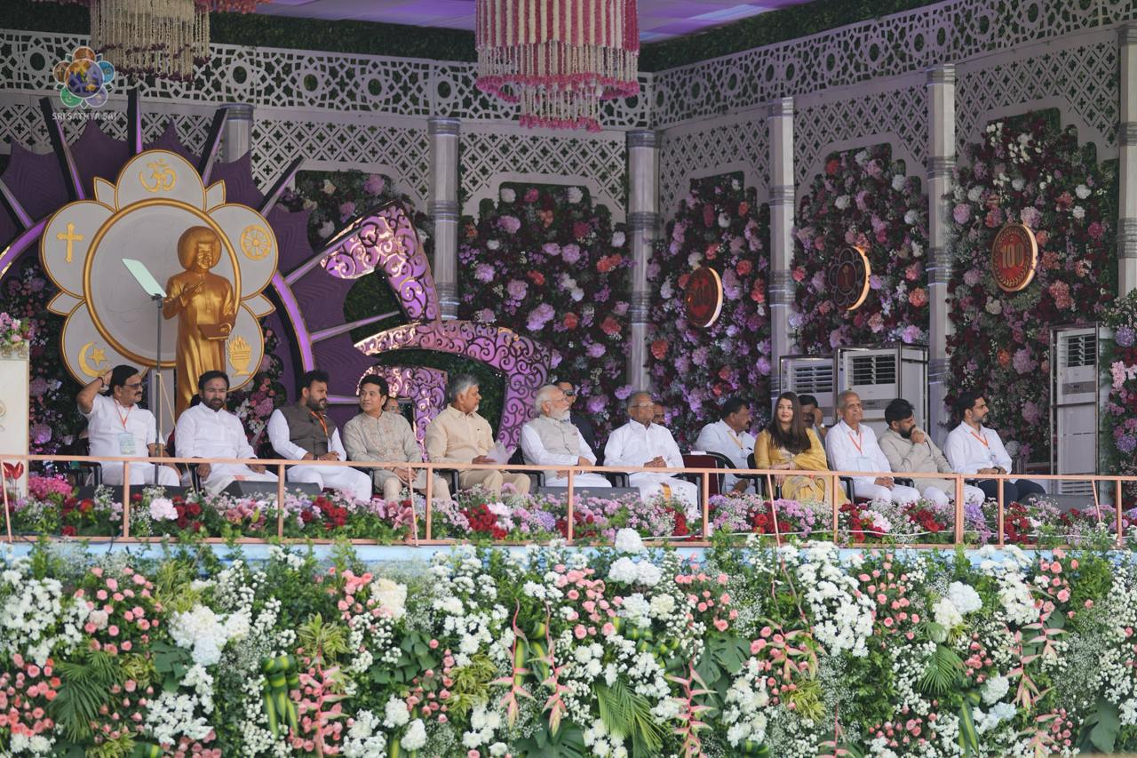 Hon’ble Prime Minister of India Mr Narendra Modi Visits Prasanthi Nilayam, a Part of Bhagawan Sri Sathya Sai Baba’s Centenary Celebrations – Nov 19, 2025