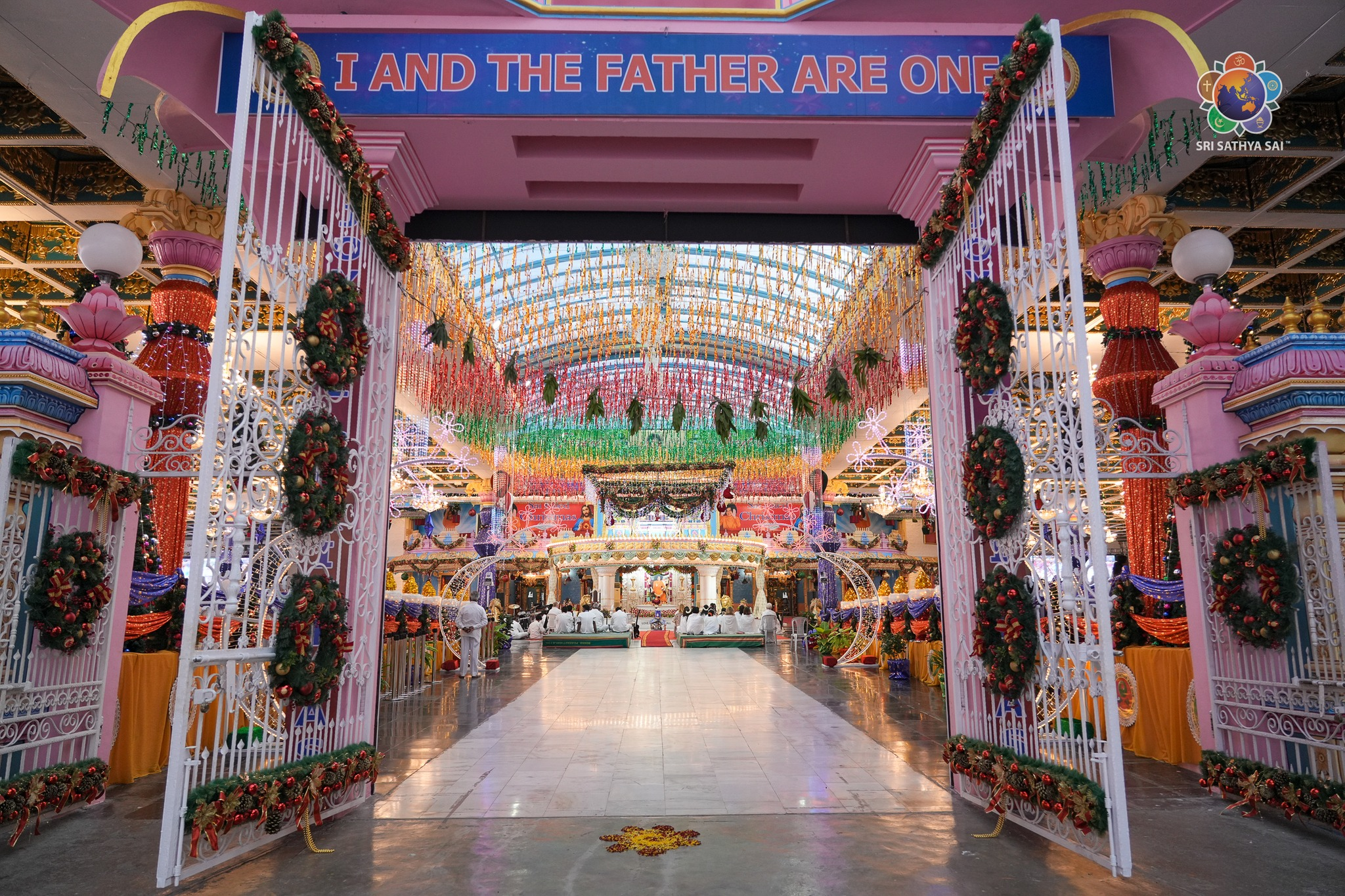 Christmas Celebrations Begin at Prasanthi Nilayam | Fusion Musical Offering | Dec 20, 2025